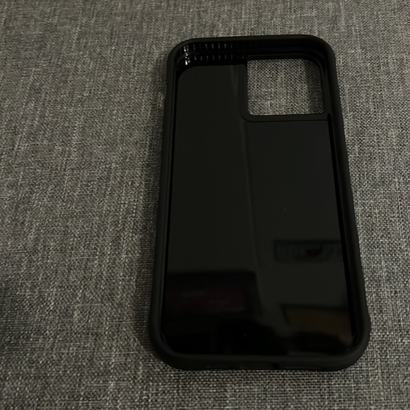 Pelican and Sarina 2 brand new cases for iPhone 13 Pro Max - Picture 6 of 6